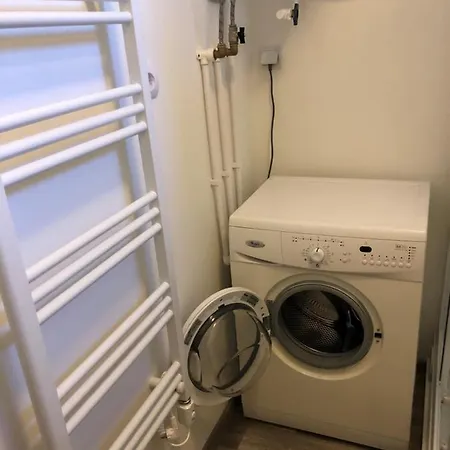 Karman - 2 Bedroom Entire Flat In The Center Ясберень