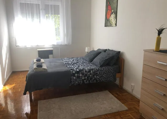 Karman - 2 Bedroom Entire Flat In The Center *